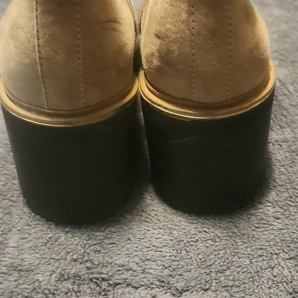 Esprit Brand Tan Lace-Up Ankle Boots. Size 10 Women's - Picture 3 of 4